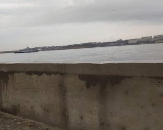 Готовятся к высадке десанта: "Атеш" заметил технику для возведения барьеров в Крыму (фото)