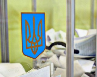 КИУ: в Мариуполе большинство избиркомов уже посчитали бюллетени