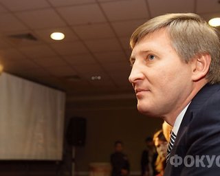 Ахметов призвал срочно найти выход из глубокого политического кризиса