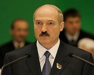 Белорусы обсуждают фильм о Лукашенко "Крестный батька-3"