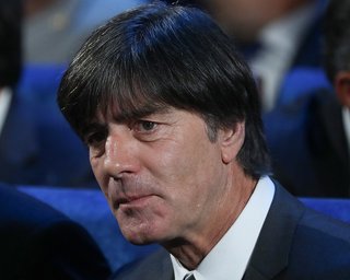 Участие в Чемпионате мира в РФ не означает поддержку Путина, - тренер сборной Германии