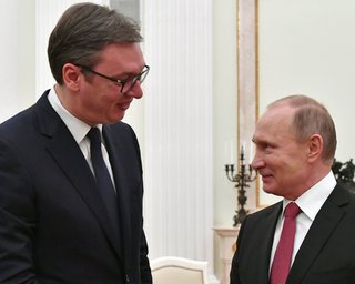 Сербия согласилась тайно поставлять летальное оружие в Украину, — Reuters