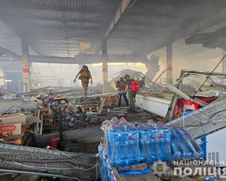11 жертв і 44 поранених: у поліції показали перші хвилини після удару по Костянтинівці (відео)