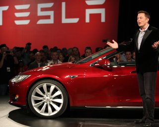 Илон Маск показал процесс сборки Tesla Model 3