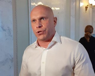 "Носки, зубную щетку и пасту вожу с собой", – Кива отреагировал на обыски у Медведчука (видео)