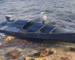 "Помогли США": в РФ рассказали, почему морские дроны достали до Крымского моста
