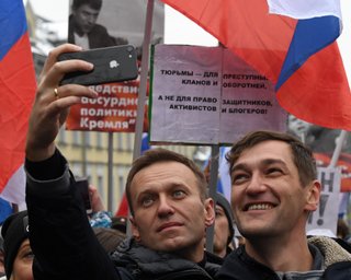 У Росії повторно оголосили в розшук брата Навального (фото)