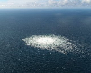 Опубликованы кадры с места утечки газа на "Северном потоке" в Балтийском море (видео)