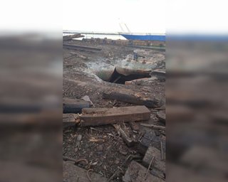Потрощило борт, отвір у палубі: як виглядають пороми, пошкоджені ATACMS в Криму (фото)