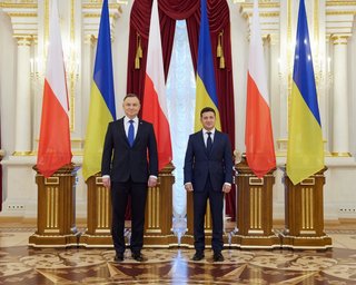 Санкции против РФ должны продолжаться до полной деоккупации Крыма, – Дуда