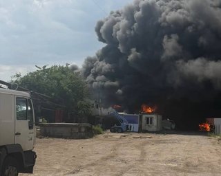 Троє загиблих і масштабна пожежа: у ДСНС показали наслідки удару РФ по Одесі