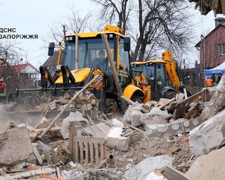 Обстрел Запорожья: ВС РФ убили 8-летнюю девочку и ее отца, — ОВА (фото)