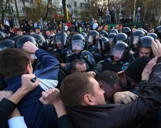 Несколько человек задержаны возле овощебазы в Бирюлево