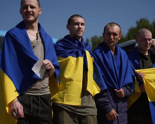 Україна і Росія провели обмін полоненими: додому повернулися 115 українців (фото)