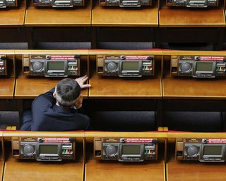 Партия регионов предлагает лишать мандатов депутатов-прогульщиков 