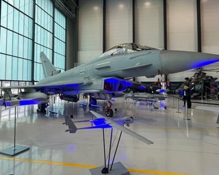 Німеччина показала новітній винищувач Eurofighter Tranche 4: бачить сотні цілей (фото)
