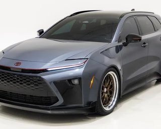 Сімейний кросовер став майже спорткаром: Toyota показала незвичну автівку Crown Signia GT-S