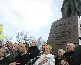 Полтора часа в оппозиции. Репортаж с митинга сторонников Тимошенко