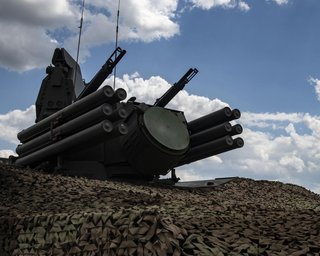 На башне рядом с аэропортом "Шереметьево" разместили систему ПВО "Панцирь", — CIT (фото)