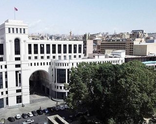 Армения заявила о готовности начать мирные переговоры по Нагорному Карабаху