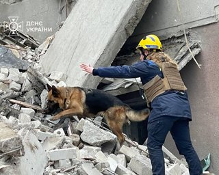 Масований обстріл Чернігова: кількість жертв зросла, серед постраждалих є діти (фото)