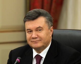 Янукович: Украина не может вступить в Таможенный союз из-за Конституции