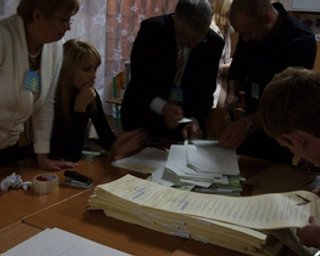 Наблюдатели от ОБСЕ будут работать в Украине до декабря