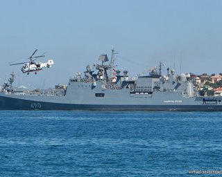 Як FP-1 вдалось влучити по фрегату "Адмірал Ессен" у Новоросійську: попри кулемет з лазером (відео)
