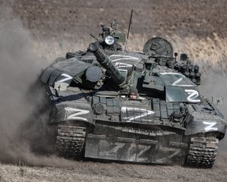 Кидали танки й розбігались: як проходив масштабний штурм ЗС РФ під Авдіївкою (відео)