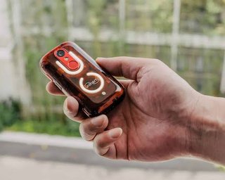 5 простих телефонів замість смартфонів: моделі з мінімумом функцій та кнопками (фото)