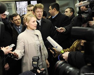 Тимошенко лично прибыла со своим иском в суд