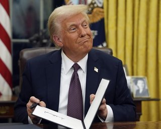 Іще на рік: Трамп продовжив санкції проти Росії, деталі указу