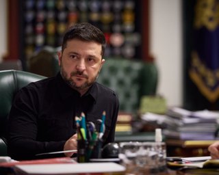 Чиновники США завтра обсудят с Зеленским условия мирного соглашения с РФ, — Reuters