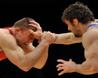 Вольная борьба. Андрийцев пробился в финал