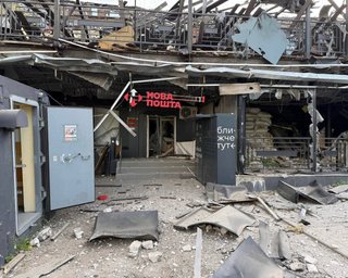 Пять ФАБов на мирный город: россияне уничтожили целую улицу в Краматорске (фото)