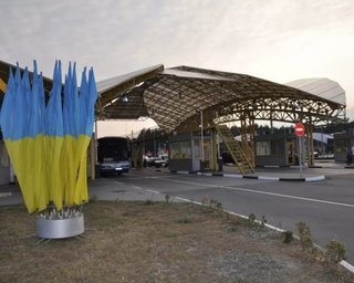 Украина меняет правила пересечения границы из-за штамма коронавируса "Дельта": что изменится