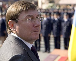 Кабмин не трудоустроил Луценко