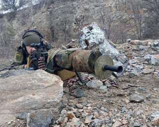 Потеряла управление: под Киевом бойцы НГУ сбили ракету со стрелкового оружия, — МВД (фото)