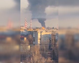 Свіжі кадри пожежі на НПЗ в Уфі: який ключовий об'єкт "Башнефть" пошкодили БпЛА, — OSINT (відео)