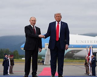 "Позитивный диалог": как у Путина прокомментировали встречу с Трампом на Аляске