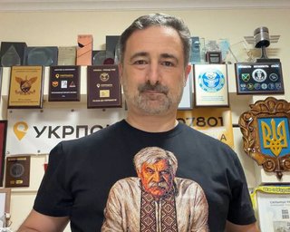 "Фильм только начинается": глава "Укрпошты" подал в суд на НБУ