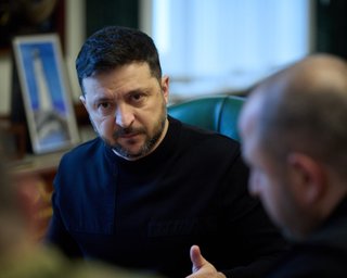 Зеленський готовий вивести війська з Донбасу: у 20-пунктній угоді названо умову, — Newsweek