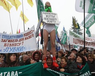 Предприниматели продолжают протесты. На Майдане 1,5 тыс. человек 