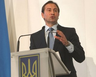 Томенко предложил сократить количество местных депутатов