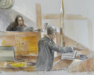 Замах на Трампа: засуджений намагався вдарити себе ручкою у шию після оголошення приговору