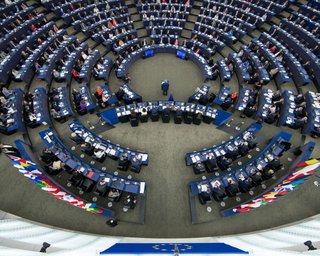 Ярые сторонники Brexit устроили показательный демарш на первом заседании Европарламента