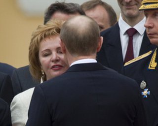 Как разводились первые лица. Справка