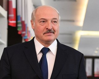 Президенты РФ и Казахстана поздравили Лукашенко с победой
