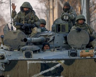 Война на территории РФ: Москва перебрасывает военных с фронта в Украине на Белгородщину, — Bloomberg