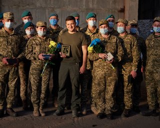 Скасування військового обліку для жінок: петиція до Зеленського набрала понад 25 тисяч голосів